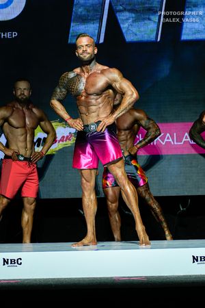 MAN'S PHYSIQUE +179